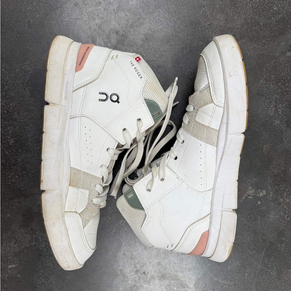 ON Cloud The Roger White Leather High-Top Sneakers Women’s 8